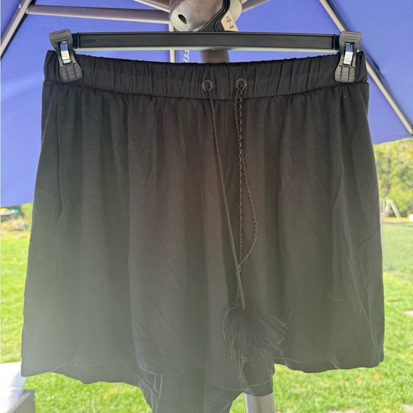 Travis Mathew Black High Waist Women's Shorts - Picture 1 of 3